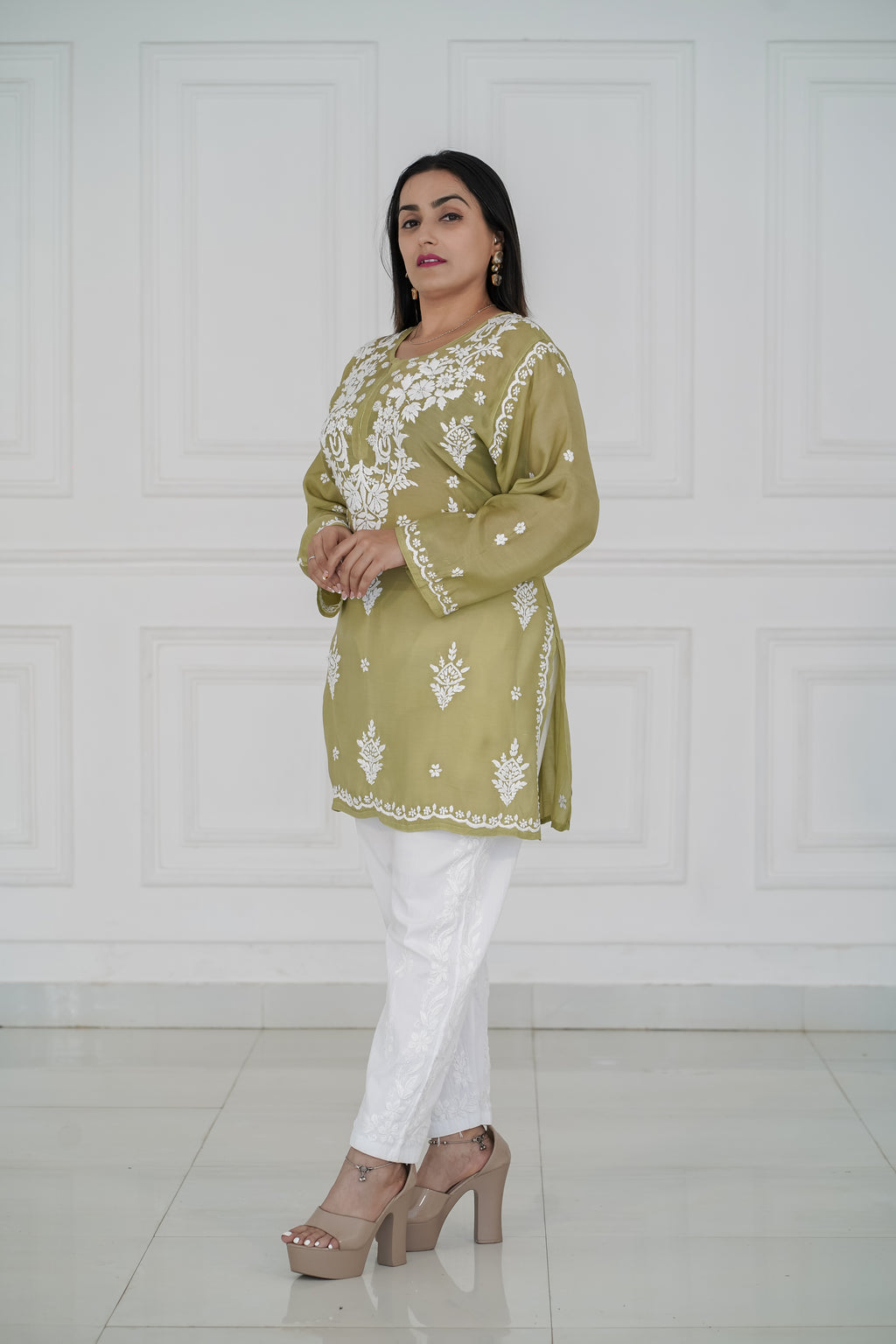 Sage-green muslin kurti 3d chikankari