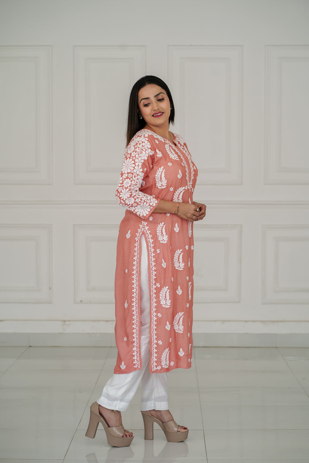 Muslin kurti with 3d chikankari in 2 colours mauve and pastel peach