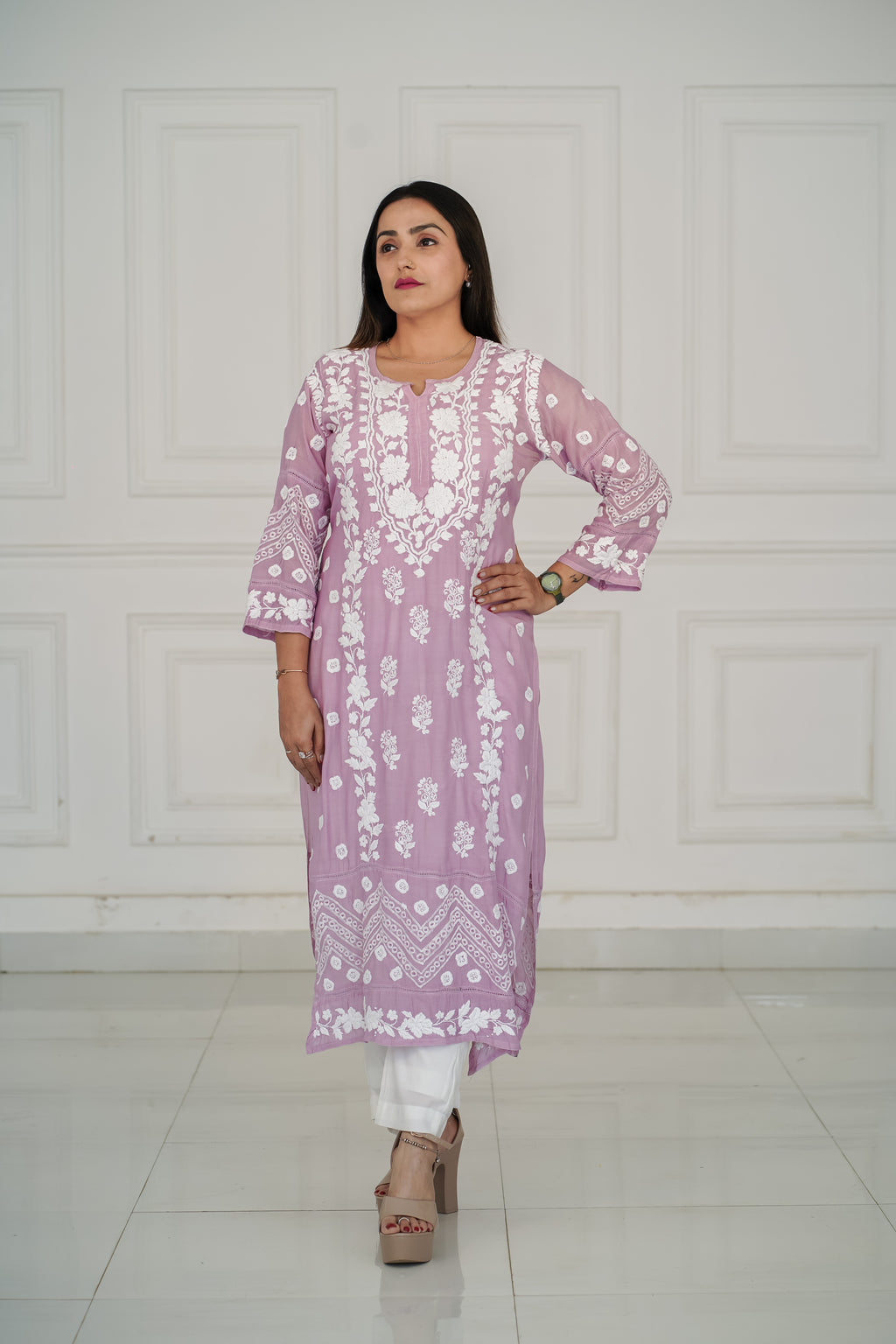 Lilac Hue Muslin Kurti in 3D Chikankari