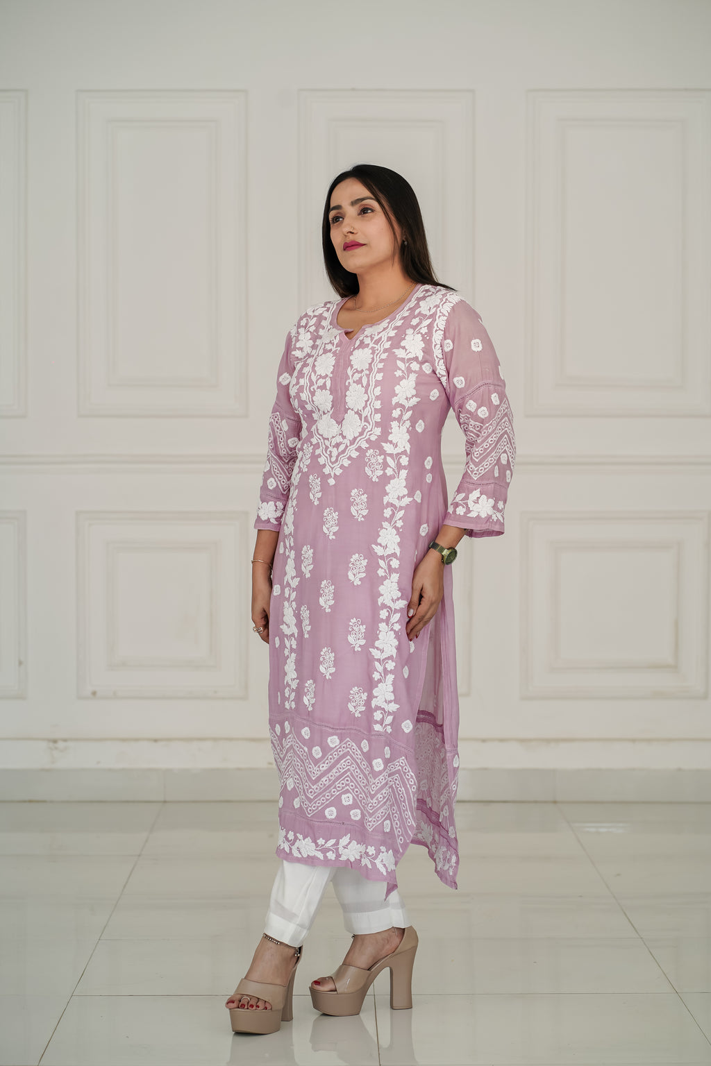 Lilac Hue Muslin Kurti in 3D Chikankari