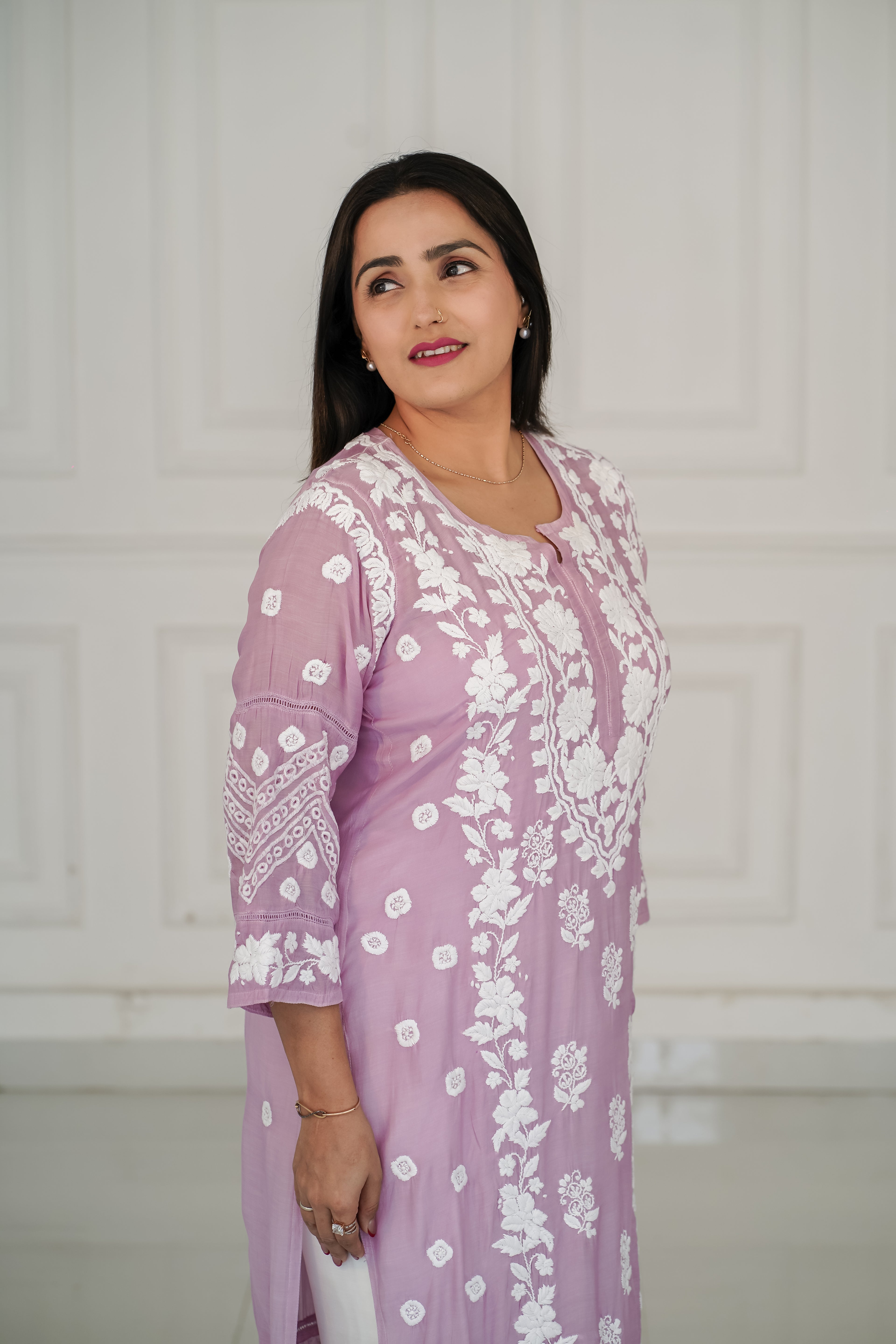Lilac Hue Muslin Kurti in 3D Chikankari