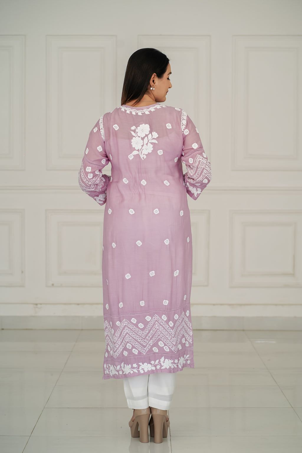 Lilac Hue Muslin Kurti in 3D Chikankari