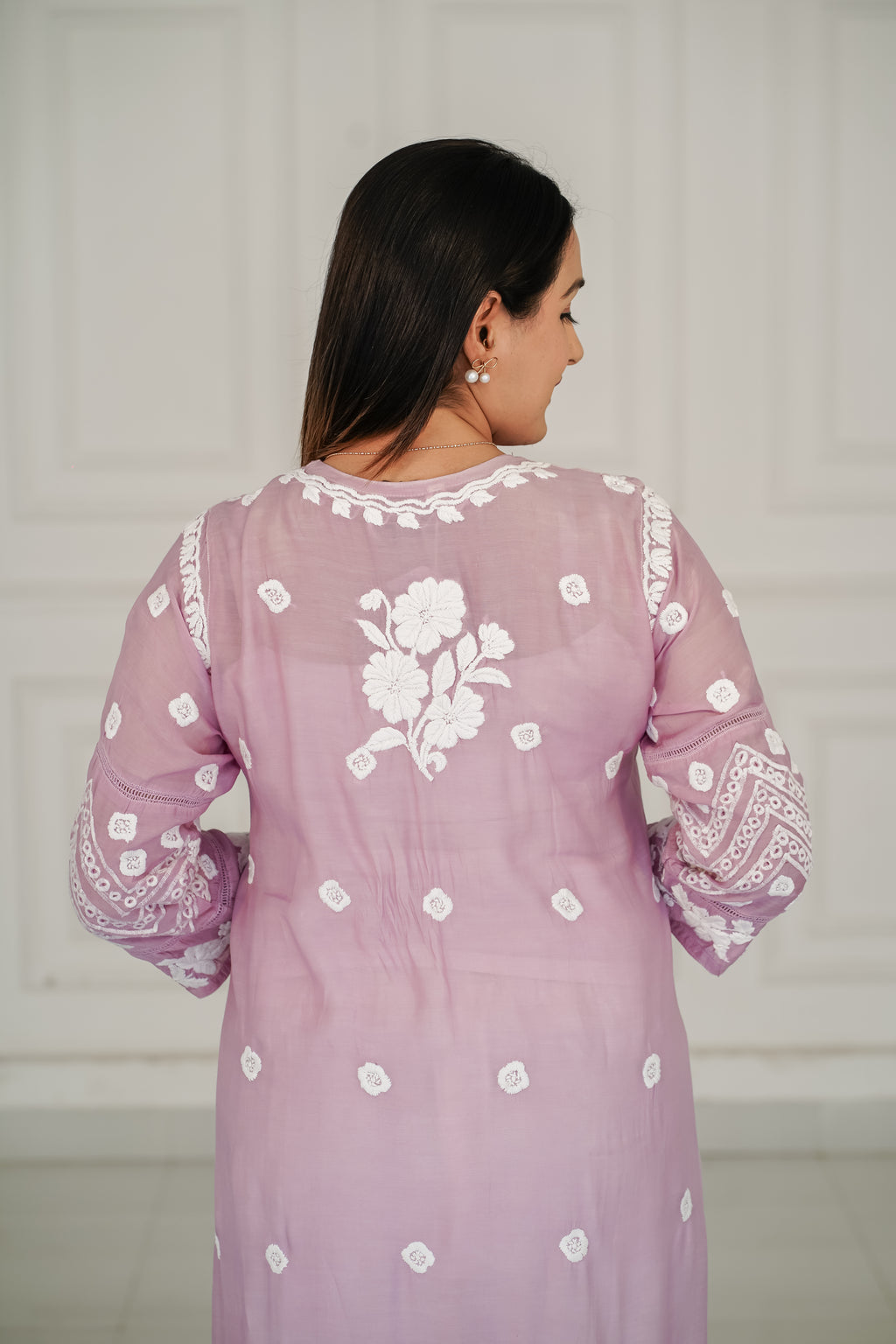 Lilac Hue Muslin Kurti in 3D Chikankari