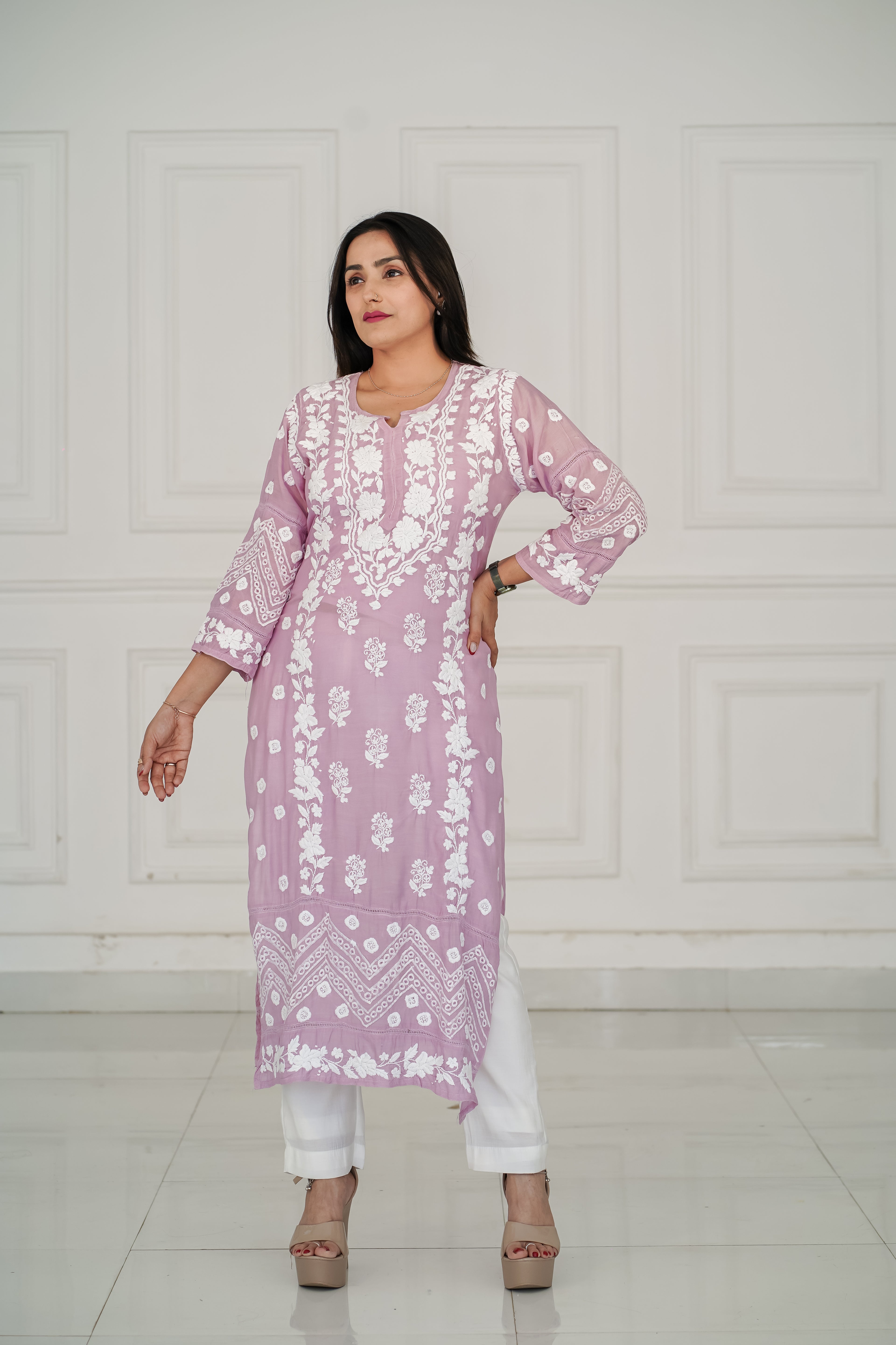 Lilac Hue Muslin Kurti in 3D Chikankari