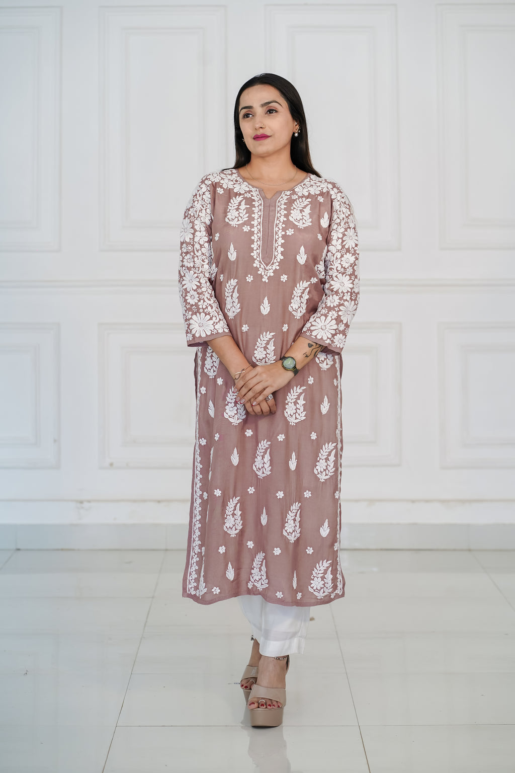 Muslin kurti with 3d chikankari in 2 colours mauve and pastel peach