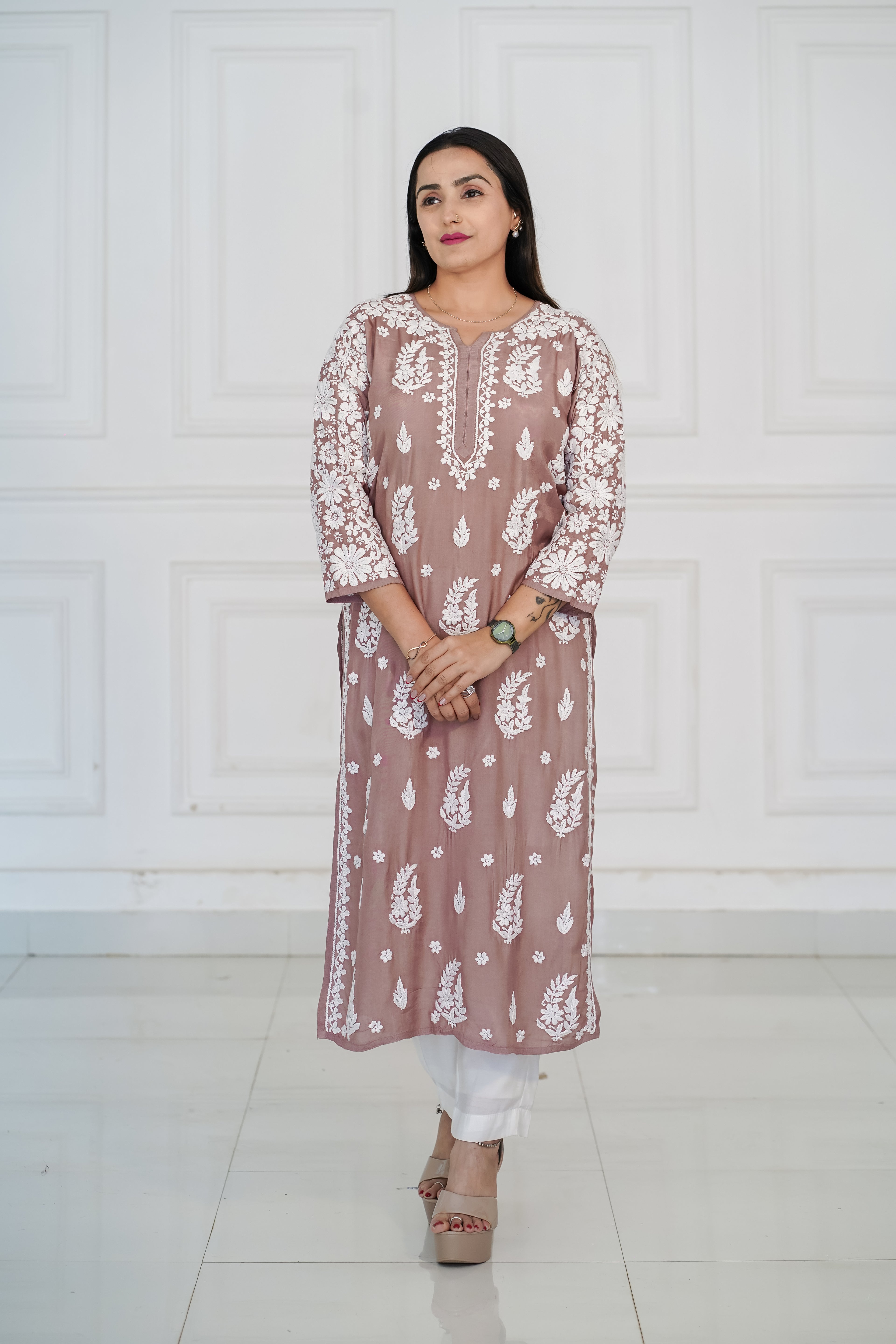Muslin kurti with 3d chikankari in 2 colours mauve and pastel peach