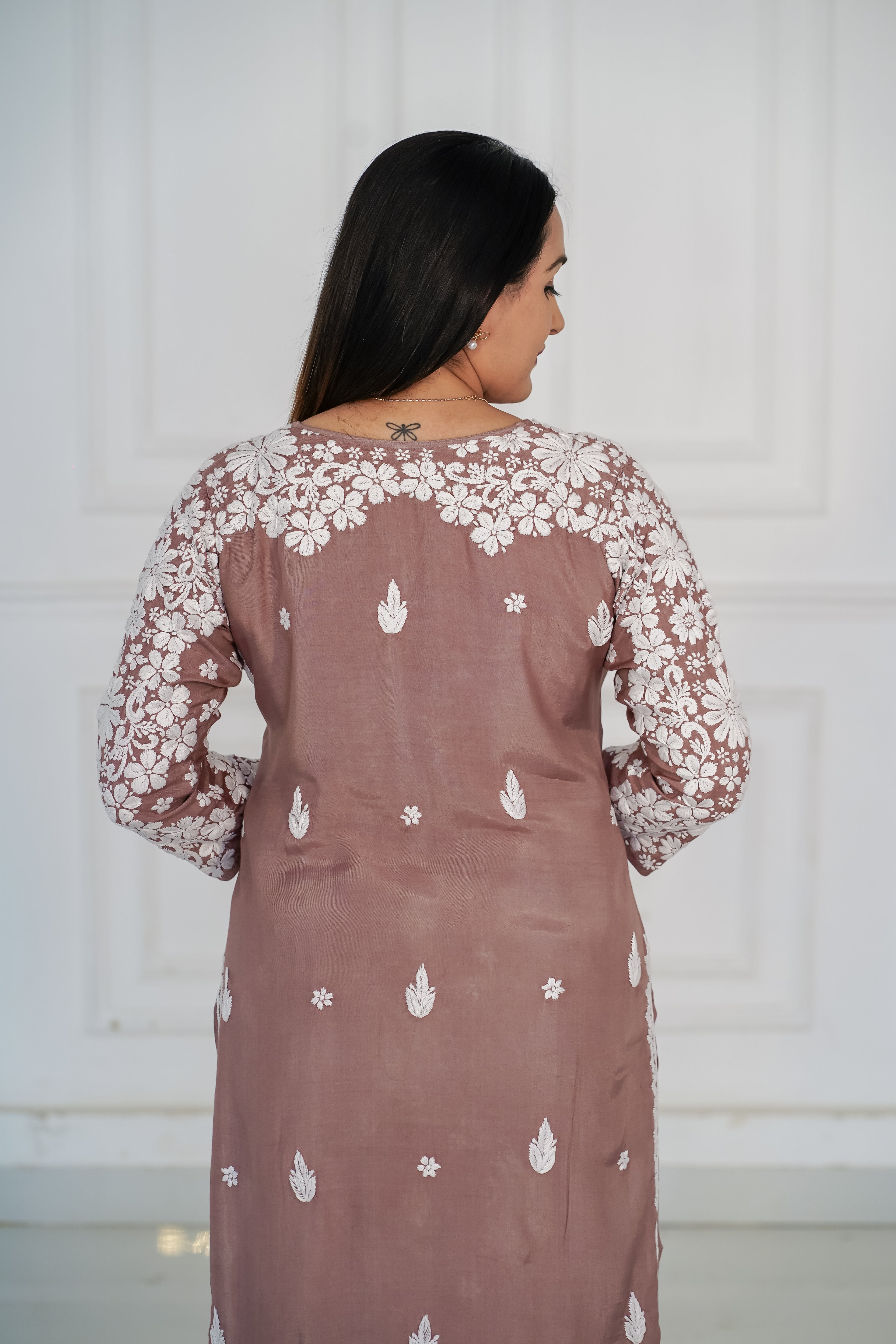 Muslin kurti with 3d chikankari in 2 colours mauve and pastel peach