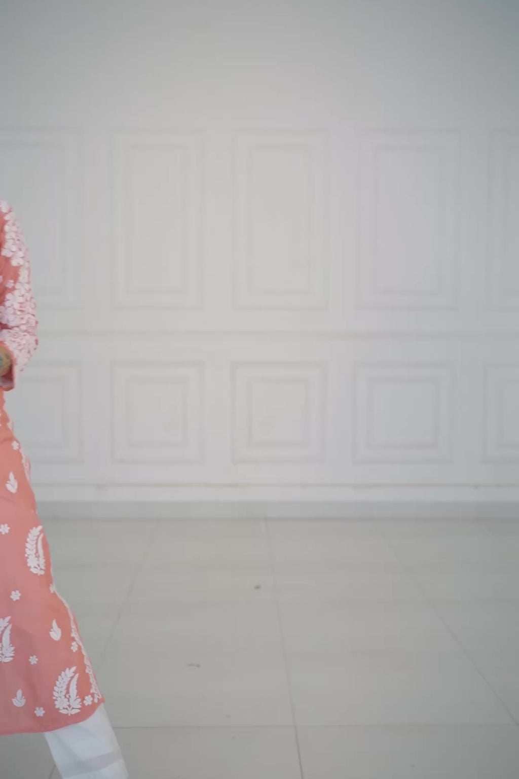 Muslin kurti with 3d chikankari in 2 colours mauve and pastel peach